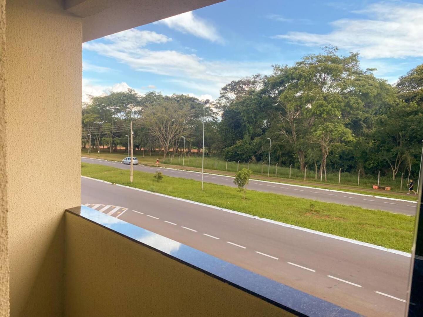 Apartamento confortável, completo e com garagem no parque atheneu Goiânia Exterior foto
